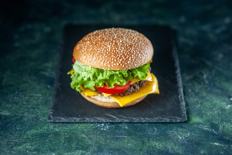 Freddy’s Single Steakburger: Prices, Calories, Nutrients, and Allergens