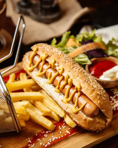 Freddys Chili Cheese Dog